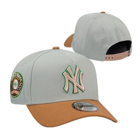 New York Yankees Adjustable Hat